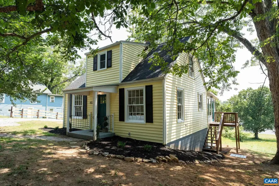 401 Straith St, Staunton, VA 24401 - #3