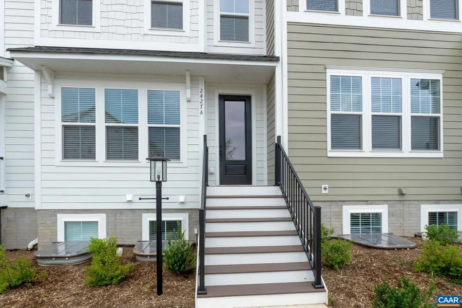 156 Leeham St, Crozet, VA 22932 - #3
