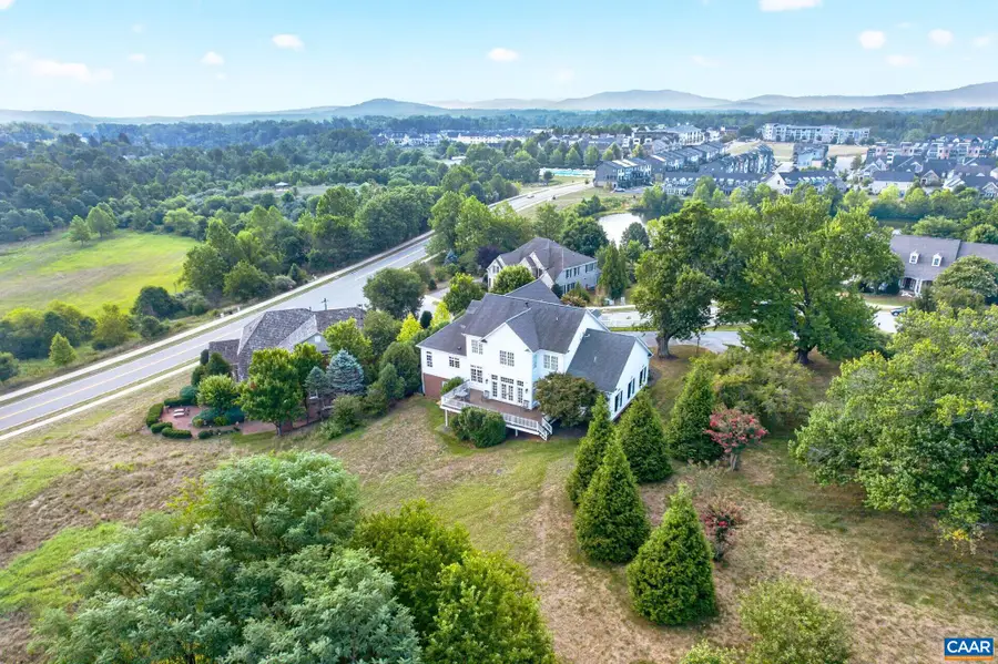 6412 Woodbourne Ln, Crozet, VA 22932 - #3