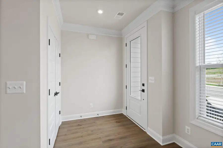 157 Leeham St, Crozet, VA 22932 - #2