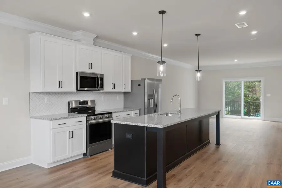 157 Leeham St, Crozet, VA 22932 - #3