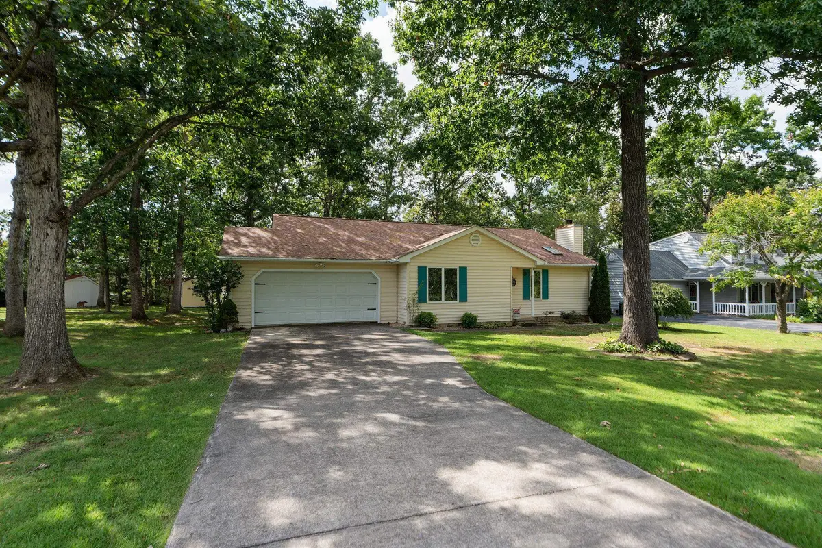 345 Cooper Dr, Stuarts Draft, VA 24477 - #1
