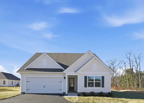 529 Summercrest Ave, Waynesboro, VA 22980