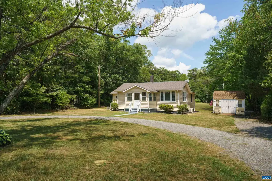 4426 Rolling Rd, Scottsville, VA 24590 - #2