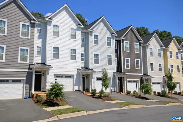 2444 Winthrop Dr, Charlottesville, VA 22911