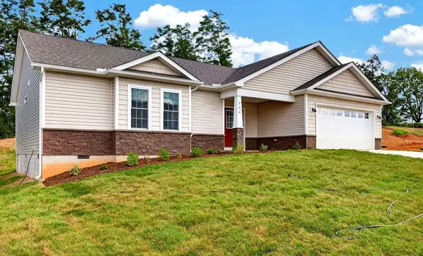 206 Langley Dr, Waynesboro, VA 22980
