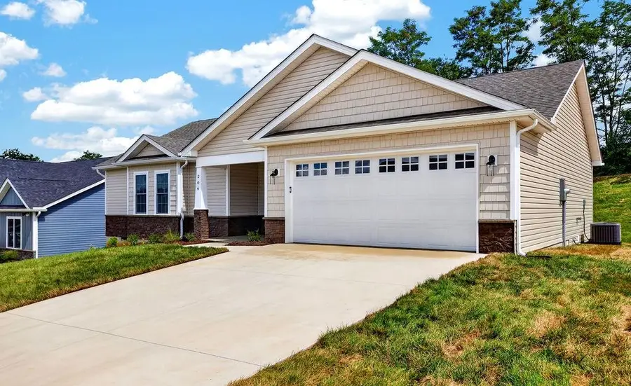 206 Langley Dr, Waynesboro, VA 22980 - #3