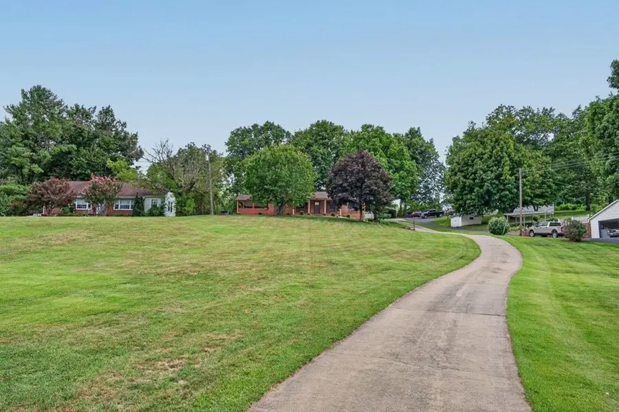 822 Parkersburg Tpke, Staunton, VA 24401 - #2