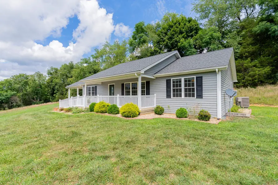 1399 Union Church Rd, Churchville, VA 24421 - #2