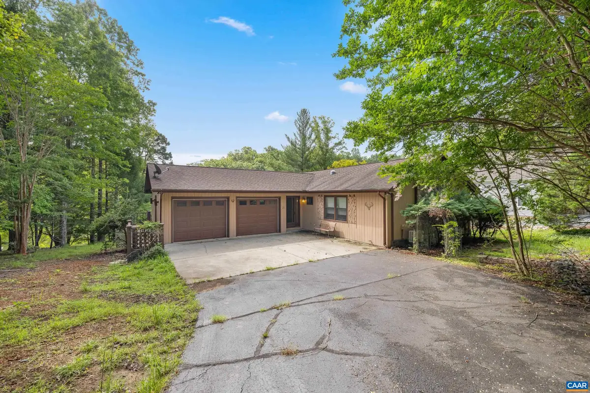 21 Vine Ridge Dr, Palmyra, VA 22963 - #1