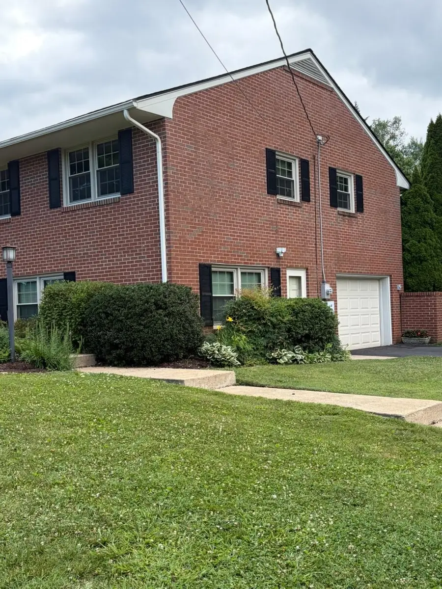 1411 Sunset Ln, Waynesboro, VA 22980 - #2