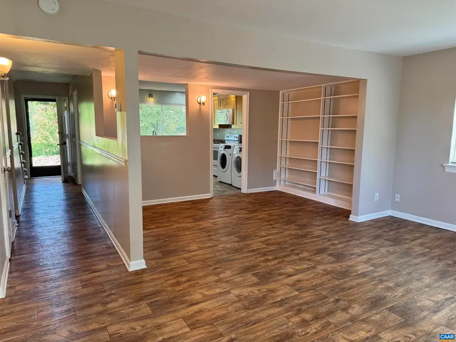 56 Woodlake Dr, Charlottesville, VA 22901 - #3
