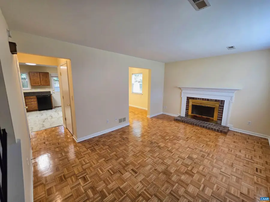 207 Greentree Park, Charlottesville, VA 22901 - #2