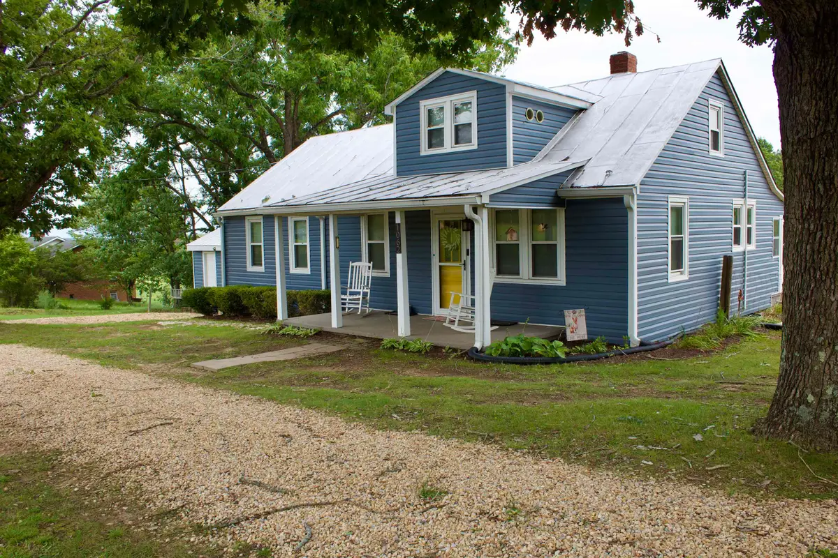 1062 Cold Springs Rd, Stuarts Draft, VA 24477 - #1