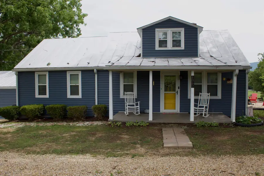 1062 Cold Springs Rd, Stuarts Draft, VA 24477 - #2