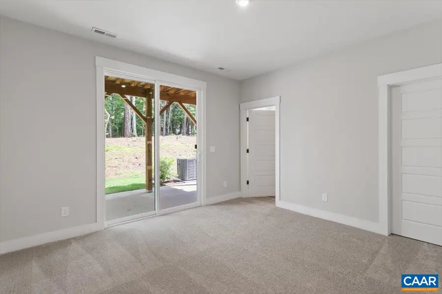 276 Gibraltar Dr, Waynesboro, VA 22980 - #3