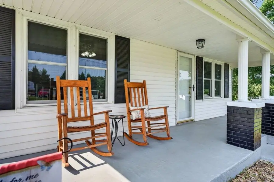 17786 Red Brush Rd, Elkton, VA 22827 - #2