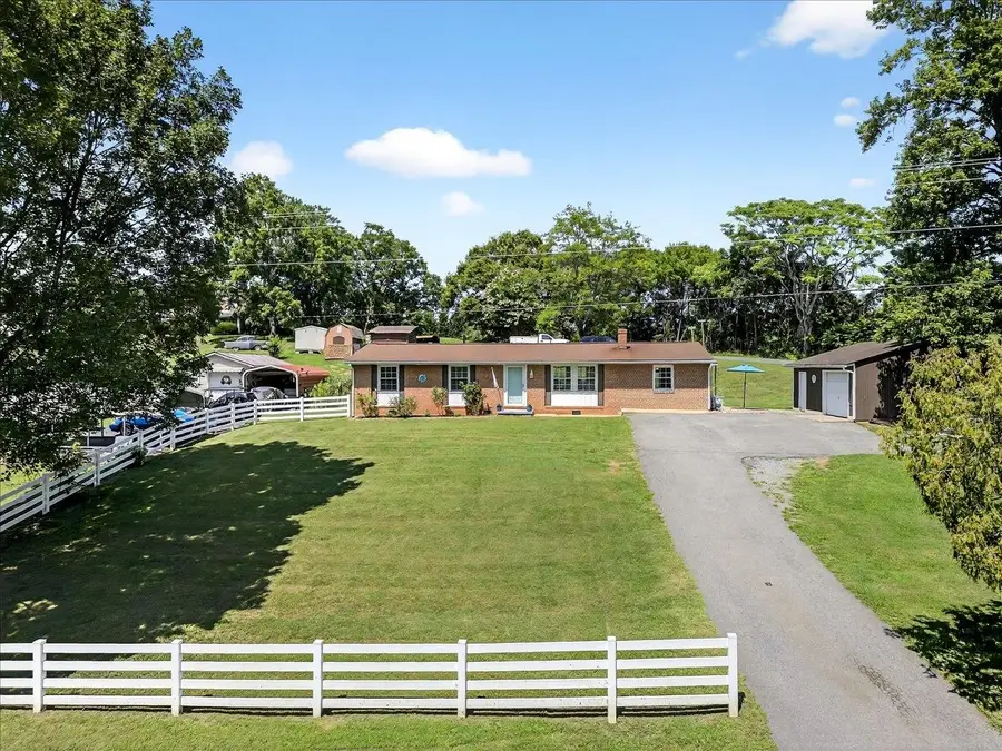 2861 Old Buena Vista Rd, Buena Vista, VA 24416 - #2