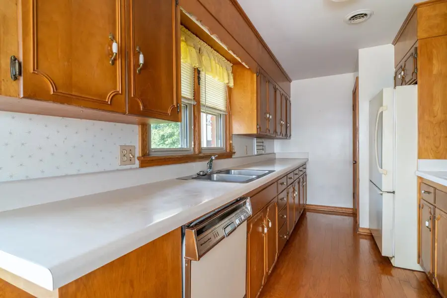103 West High St, Stuarts Draft, VA 24477 - #2