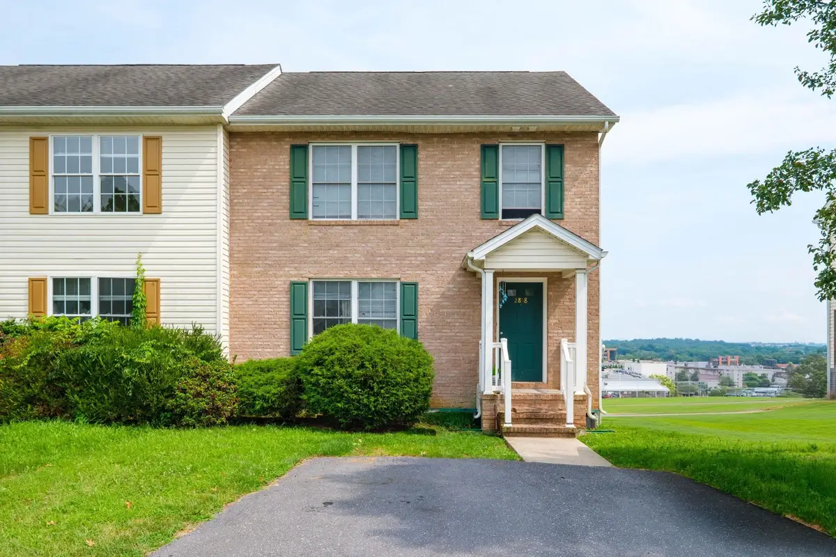 2858 Prairie Ln, Harrisonburg, VA 22801 - #1