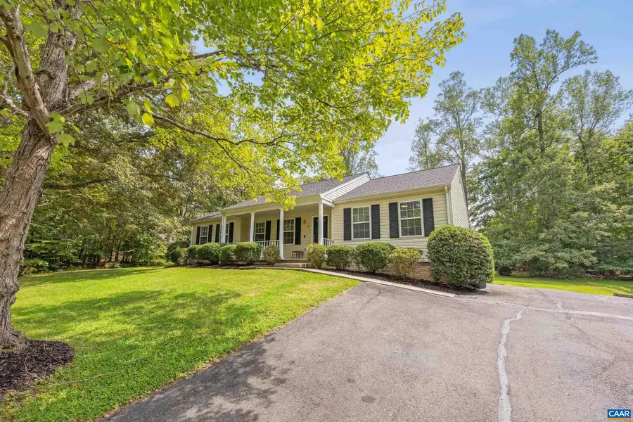 5 Pawnee Ln, Palmyra, VA 22963 - #2