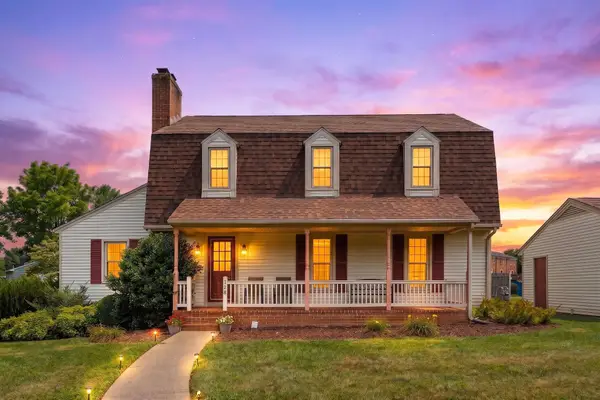 128 Tiffany Dr, Waynesboro, VA 22980