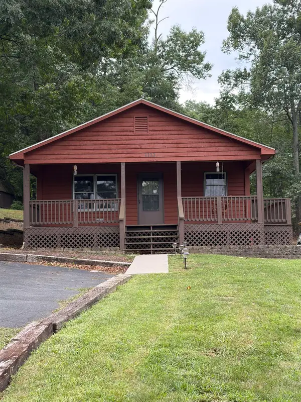 1112 Reservoir St, Waynesboro, VA 22980