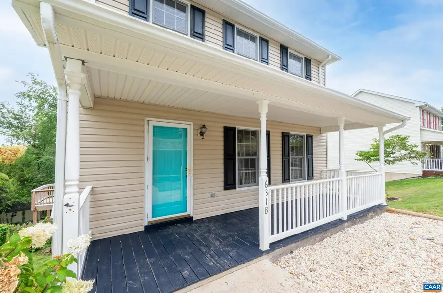631 Essex Dr, Staunton, VA 24401 - #2