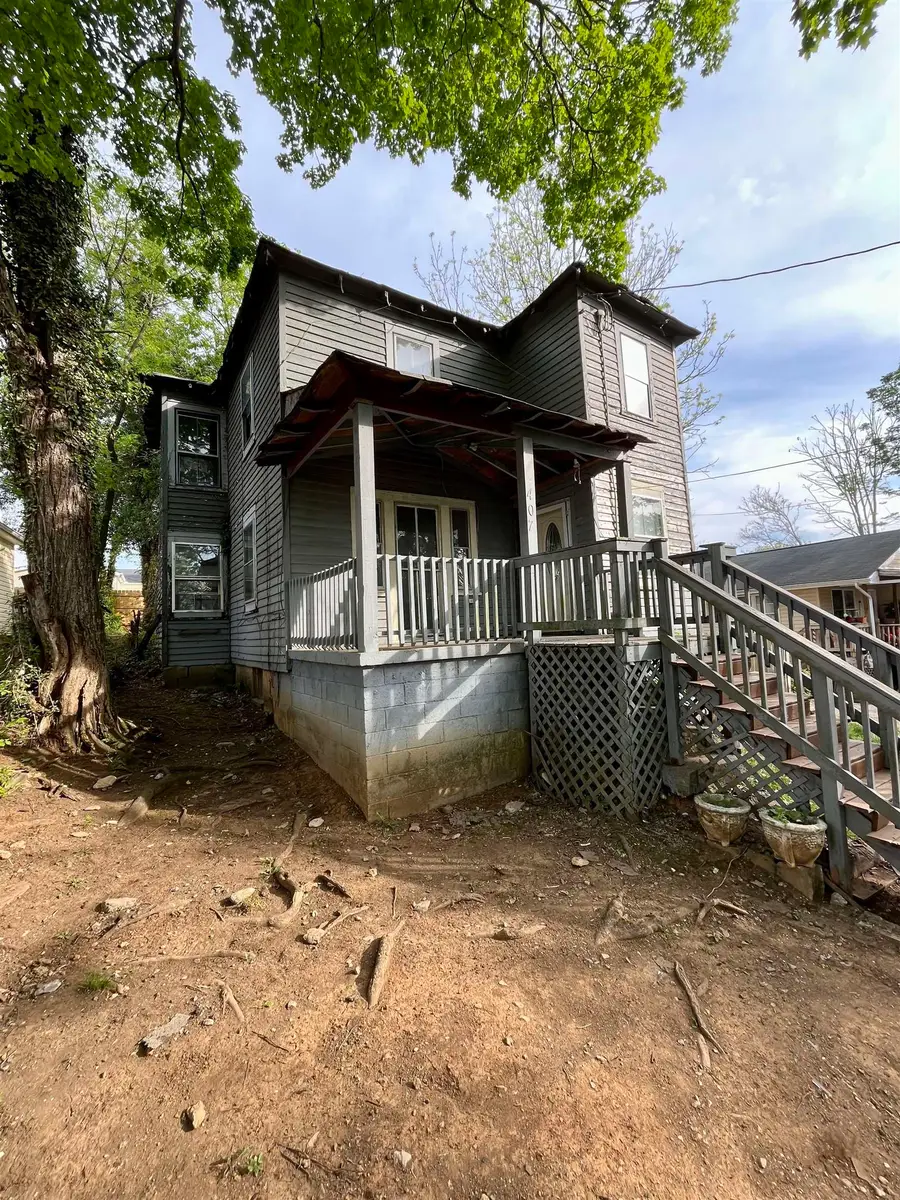 407 Carruthers St, Lexington, VA 24450 - #2
