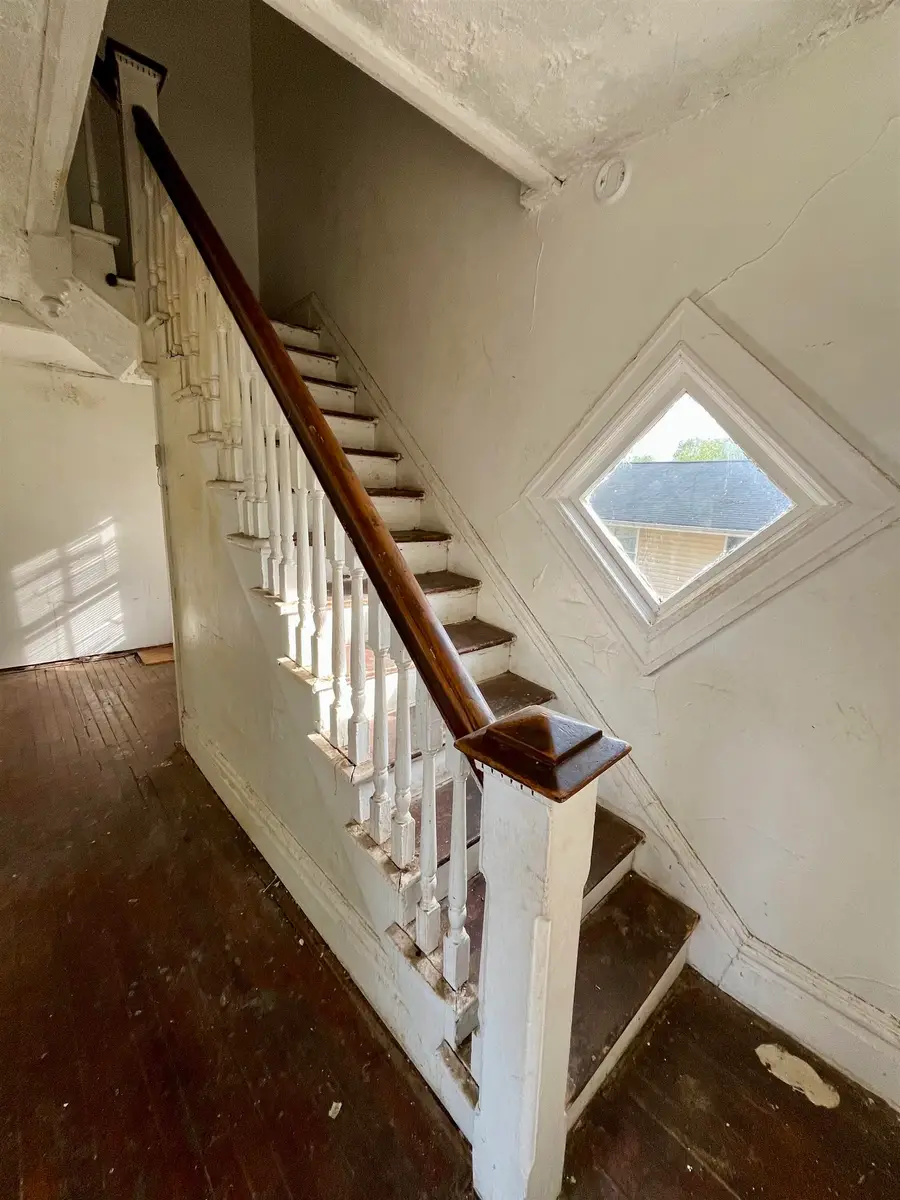 407 Carruthers St, Lexington, VA 24450 - #3