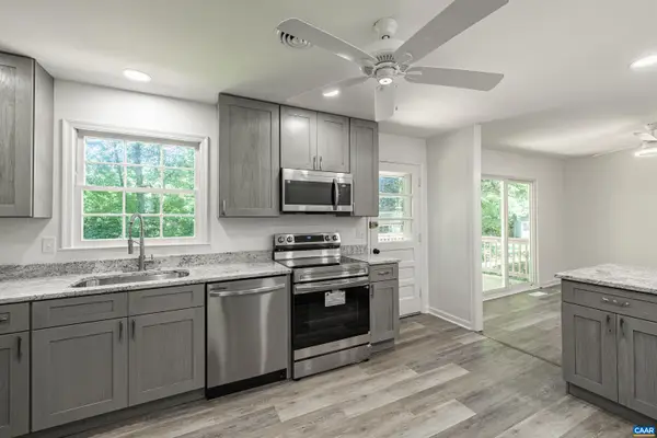1506 Trailridge Rd, Charlottesville, VA 22903