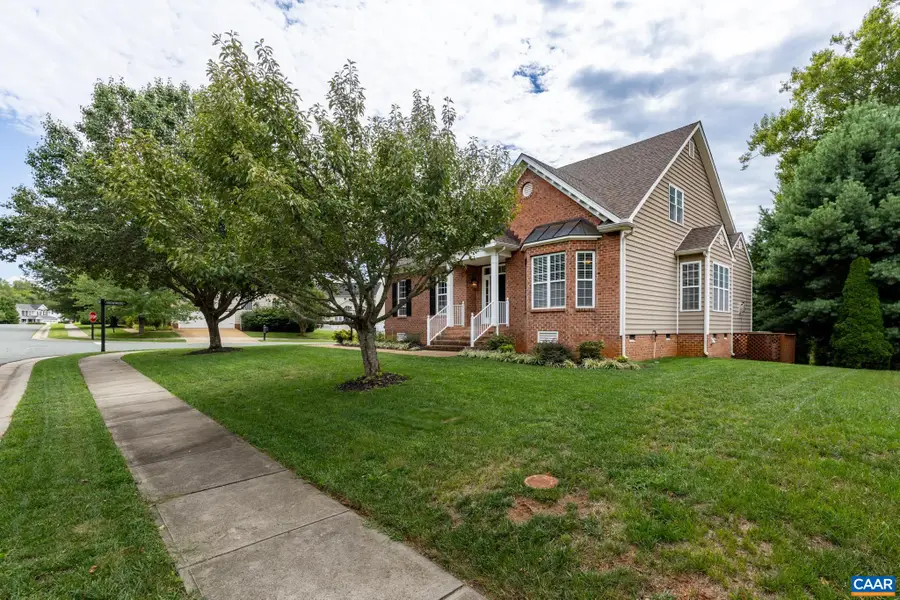 49 Arrowwood St, Gordonsville, VA 22942 - #2