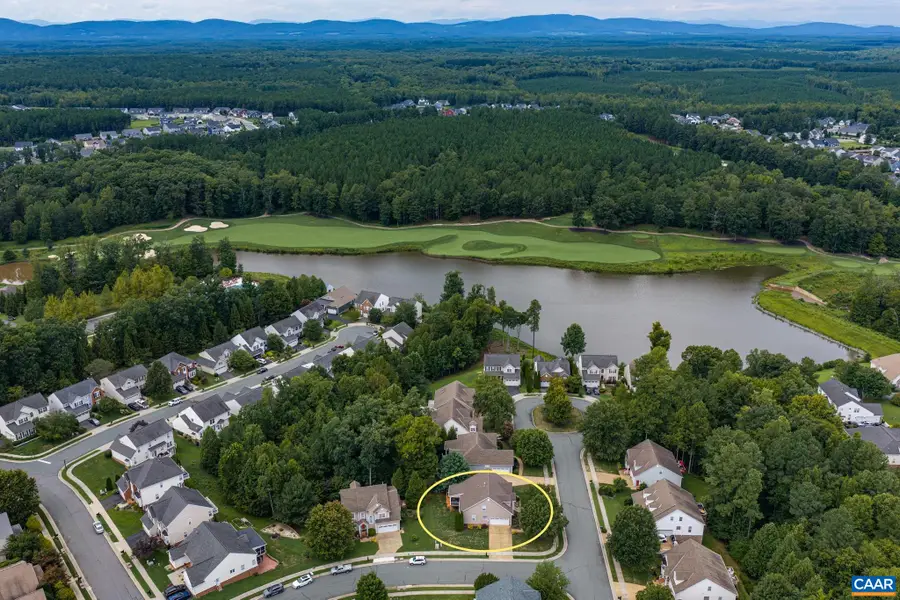49 Arrowwood St, Gordonsville, VA 22942 - #3