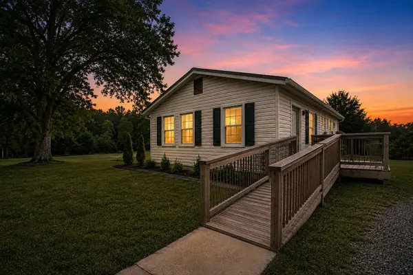 8 Westgate Rd, Verona, VA 24482
