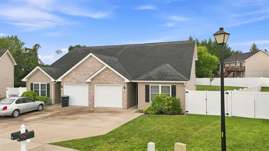 1731 Pear St, Harrisonburg, VA 22801 - #2