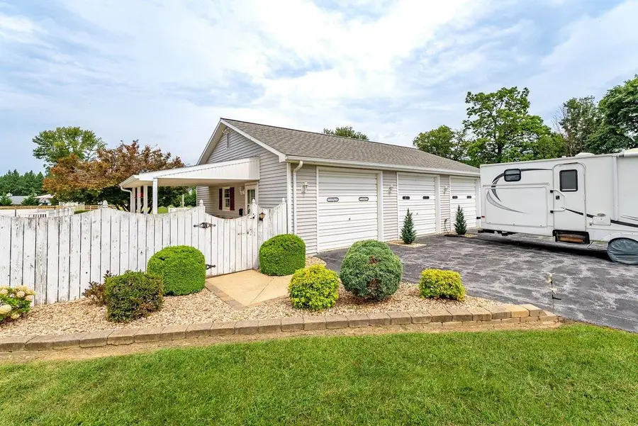 14512 East Side Hwy S, Grottoes, VA 24441 - #3