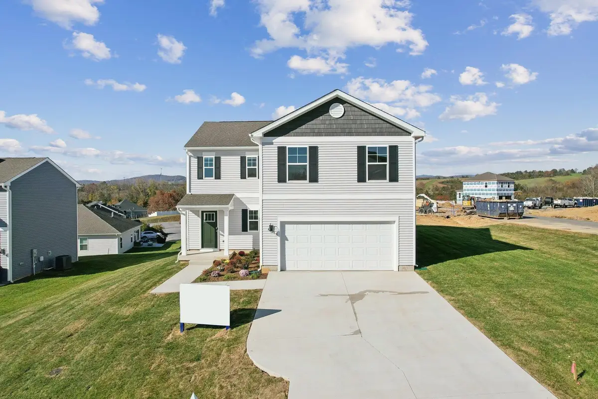 110 Fieldcrest Ln, Staunton, VA 24401 - #1