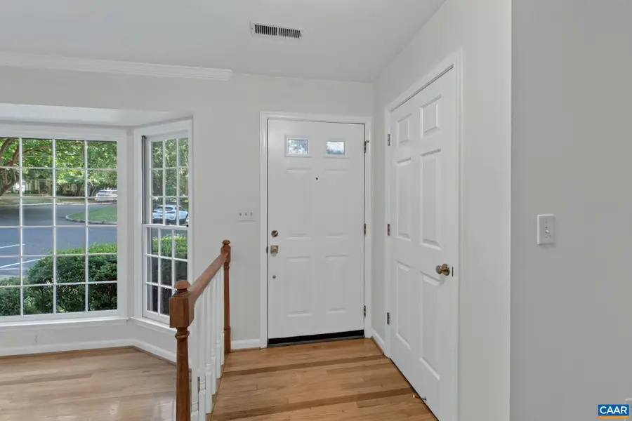 1022 Huntwood Ln, Charlottesville, VA 22901 - #3