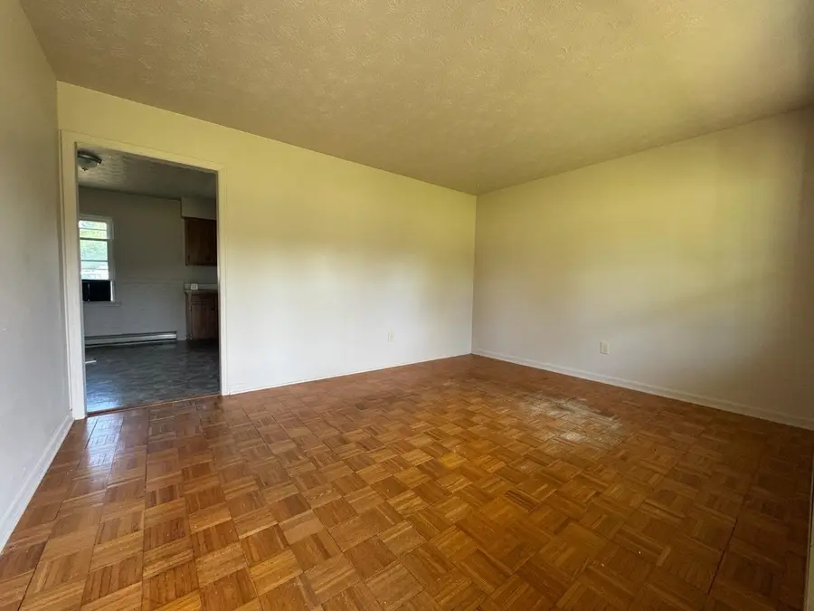 95 Crawford Dr, Churchville, VA 24421 - #3