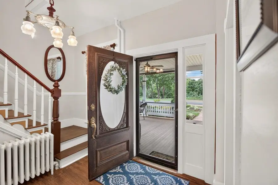 110 Park Ave, Grottoes, VA 24441 - #2