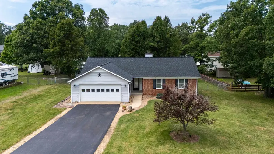 319 Forest Springs Dr, Stuarts Draft, VA 24477 - #2