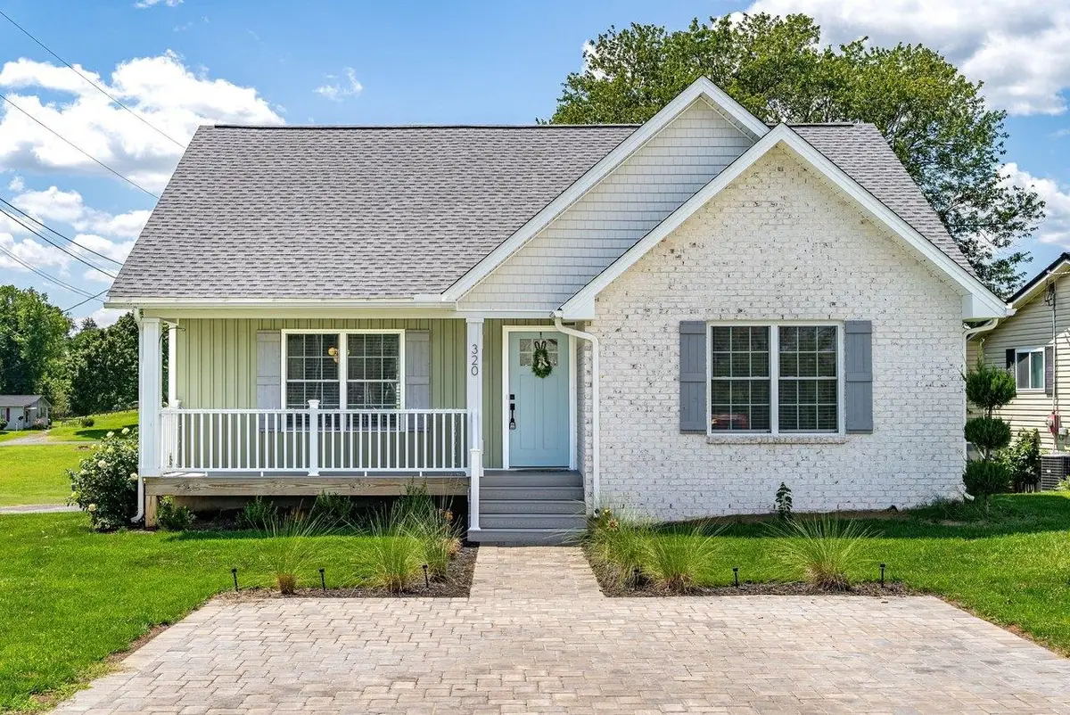 320 Eighth Ave, Luray, VA 22835 - #1
