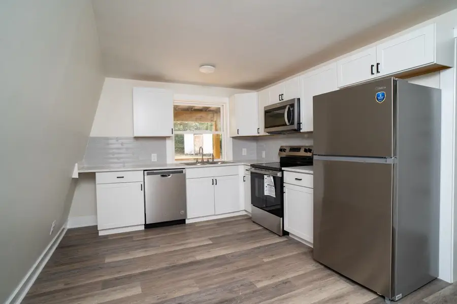 255 Riverdale Dr, Stanardsville, VA 22973 - #2