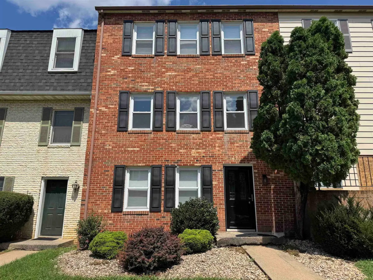 922 Meadowlark Dr, Harrisonburg, VA 22802 - #1