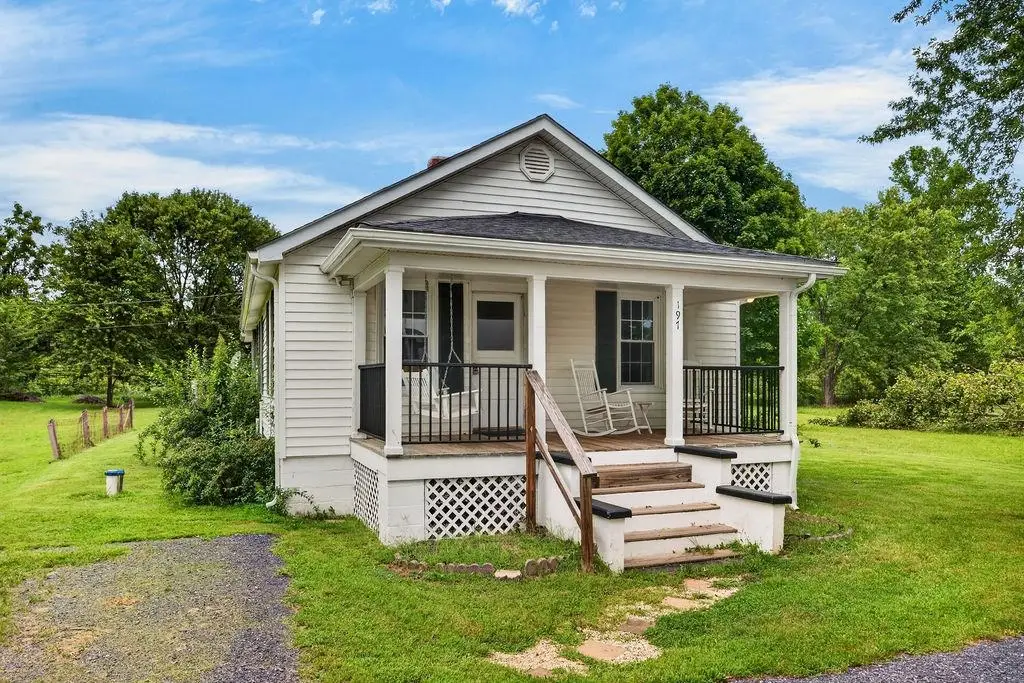 197 Whiskey Creek Rd, Churchville, VA 24421 - #1