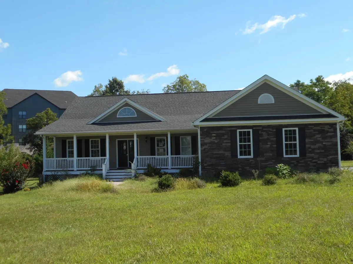 82 Willow Ln, Waynesboro, VA 22980 - #1