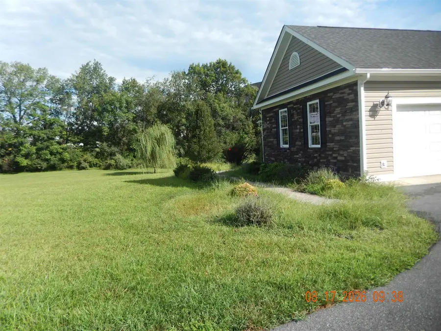 82 Willow Ln, Waynesboro, VA 22980 - #2
