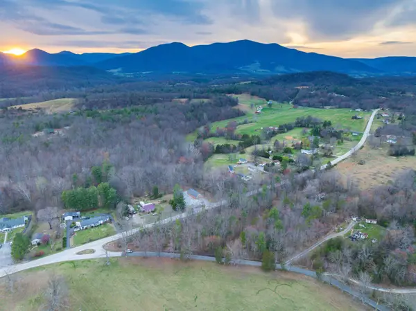 TBD East Branch Loop, Roseland, VA 22967