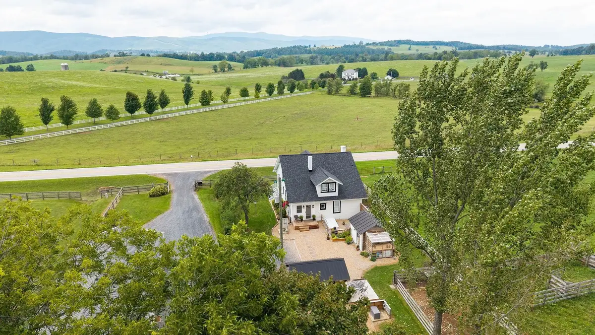 3392 Middlebrook Rd, Staunton, VA 24401 - #1