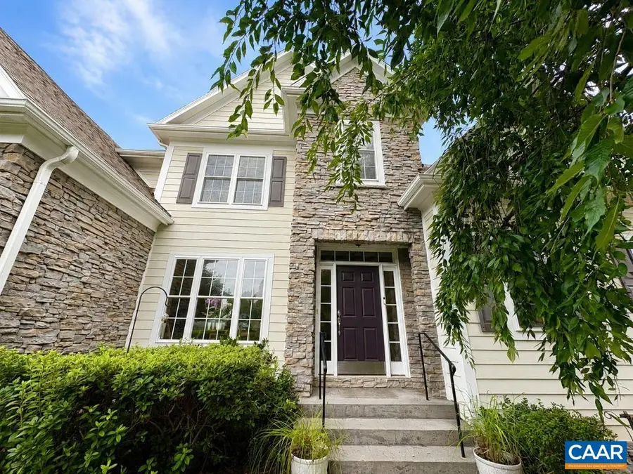 242 Whispering Woods Pl, Zion Crossroads, VA 22942 - #2